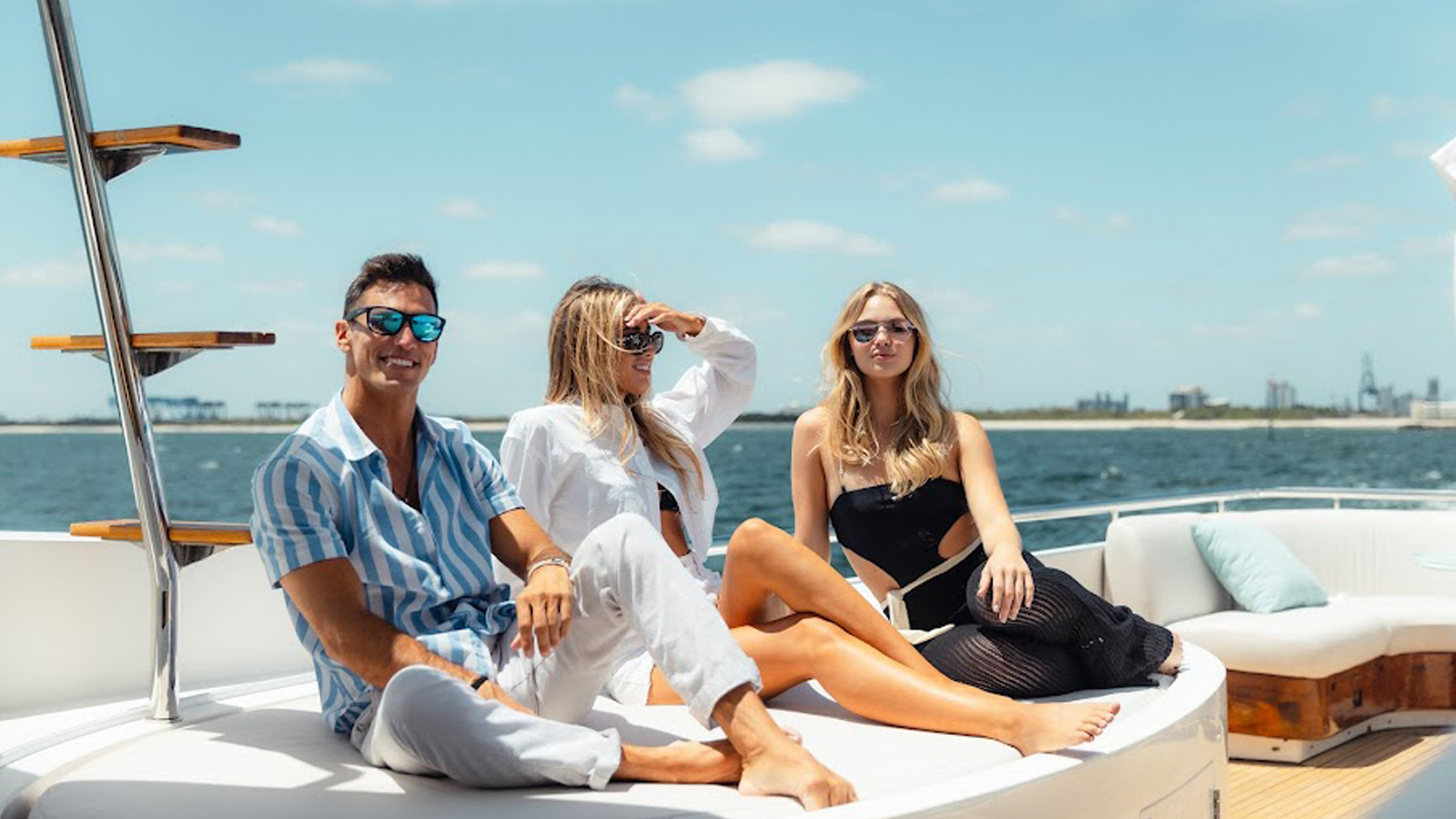 Private yacht experience in St Barts and St Martin